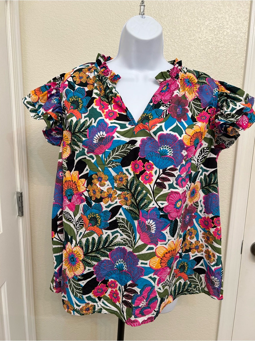 Sugarlips 1X Floral V-Neck Short Sleeve Top 100% Cotton